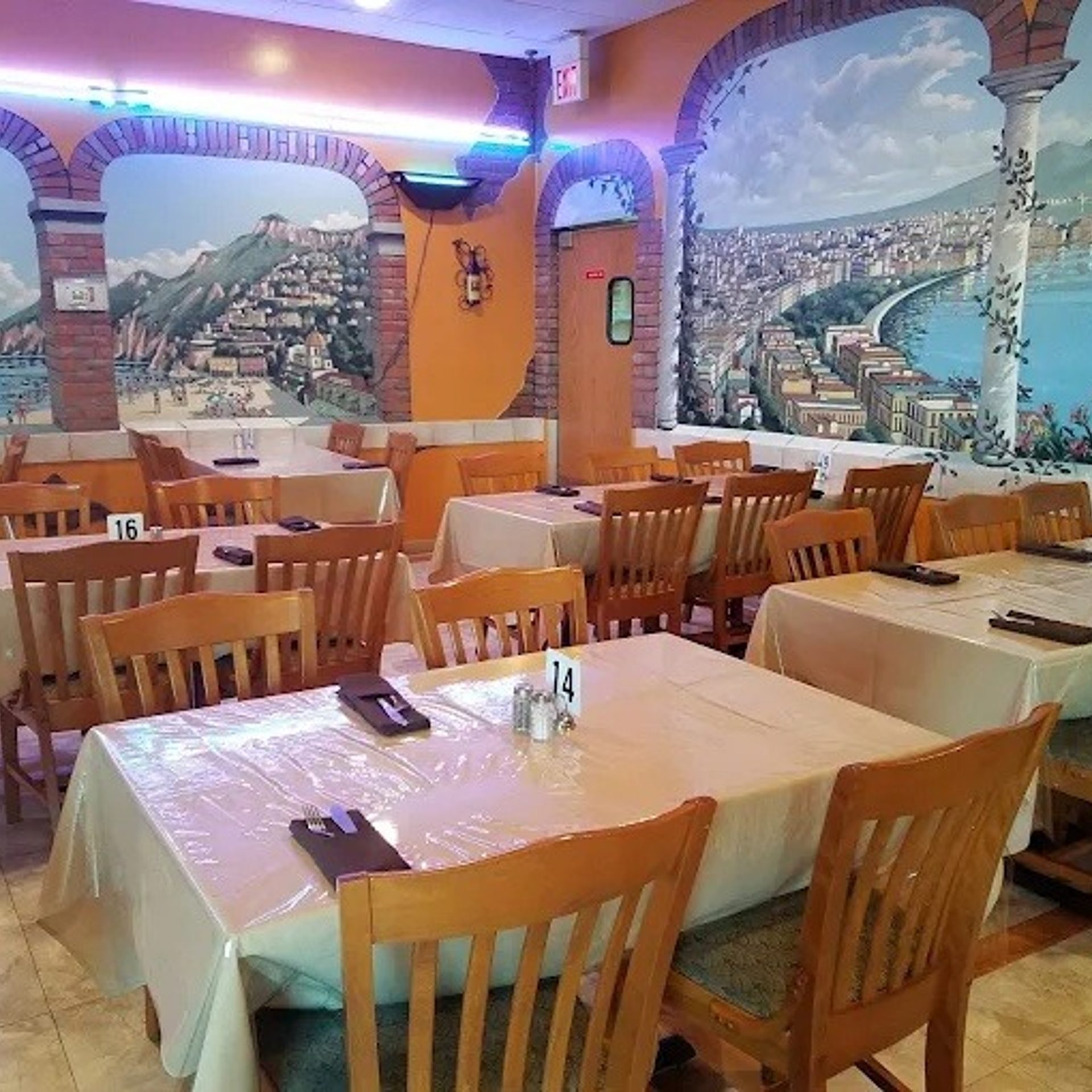 A Relaxed Neighborhood Spot For Family Dining